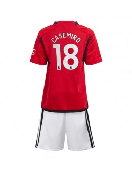 Manchester United Casemiro #18 Heimtrikotsatz für Kinder 2023-24 Kurzarm (+ Kurze Hosen)